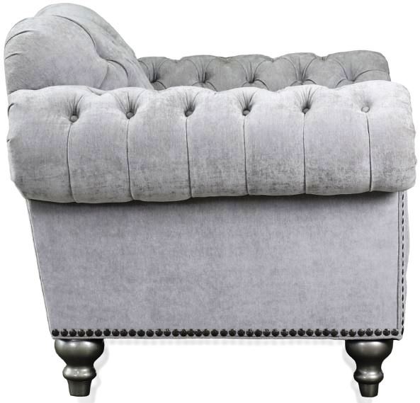 кресло на ножках