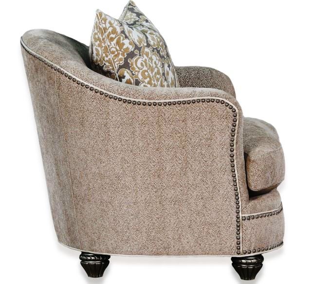 кресло на ножках