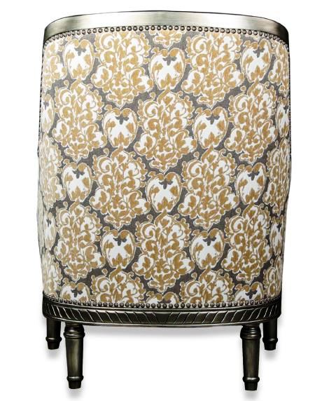 кресло на ножках