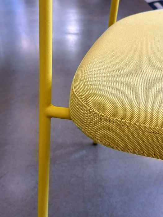 стул обеденный с подлокотниками