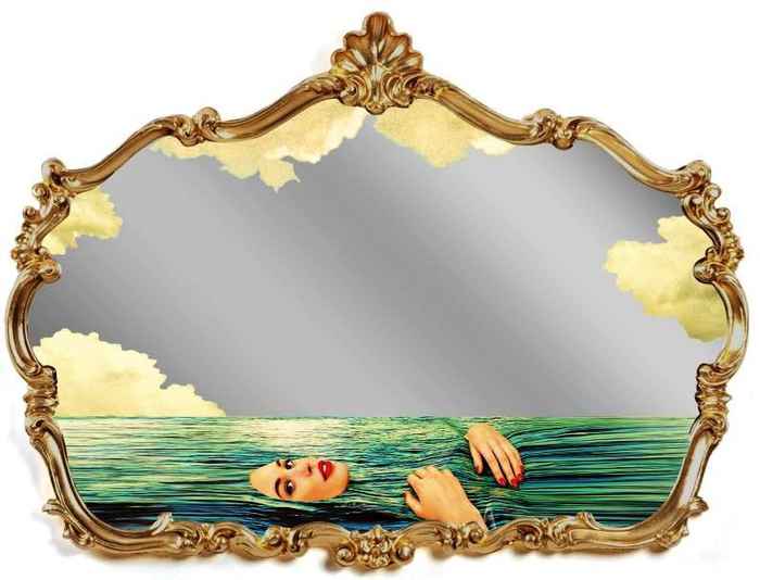 зеркало настенное фигурное