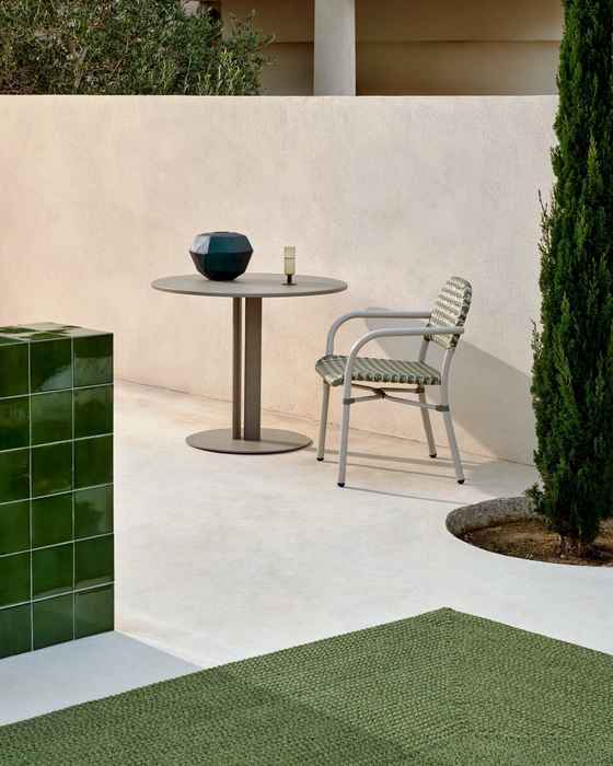 стол обеденный садовый