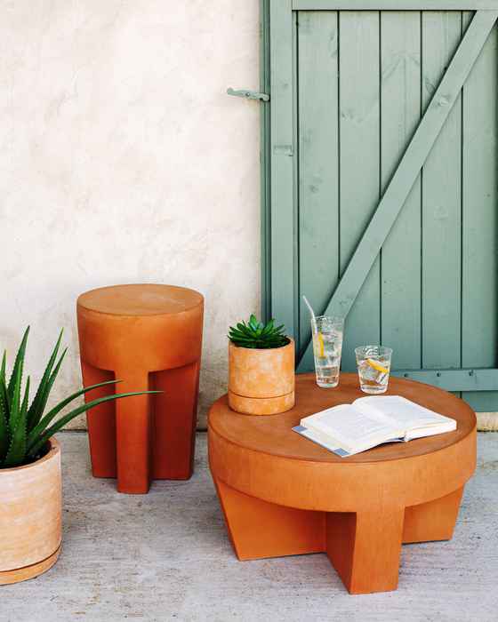 стол журнальный садовый