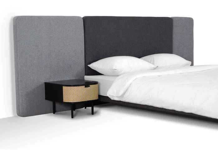 кровать двуспальная