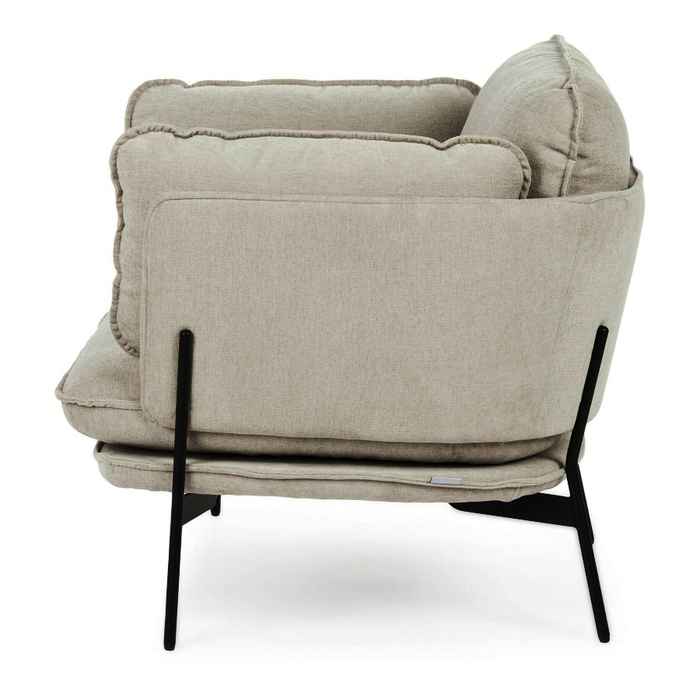 кресло на ножках